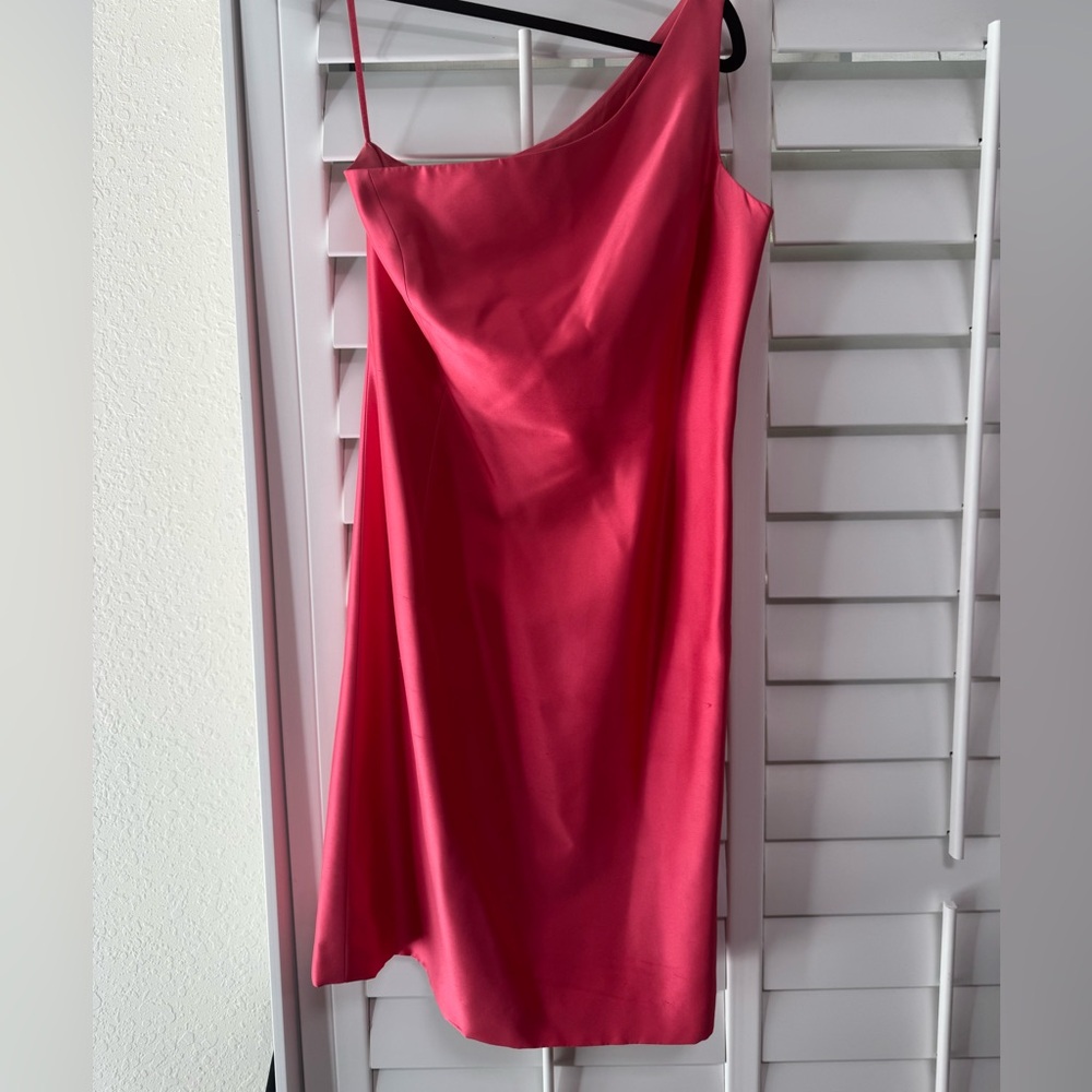 Kay Unger Women’s silk one shoulder Dress in coral color